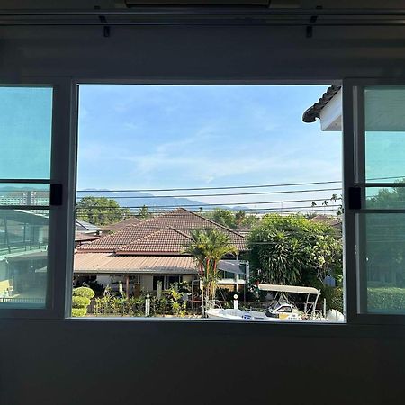 White Haven - Homestay For Ladies, Couple, Family 찬타부리 외부 사진