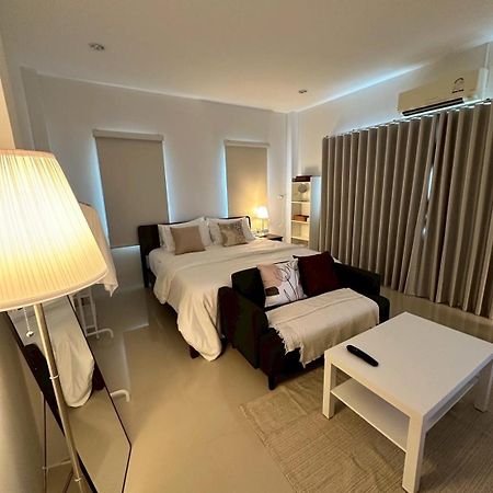 White Haven - Homestay For Ladies, Couple, Family 찬타부리 외부 사진
