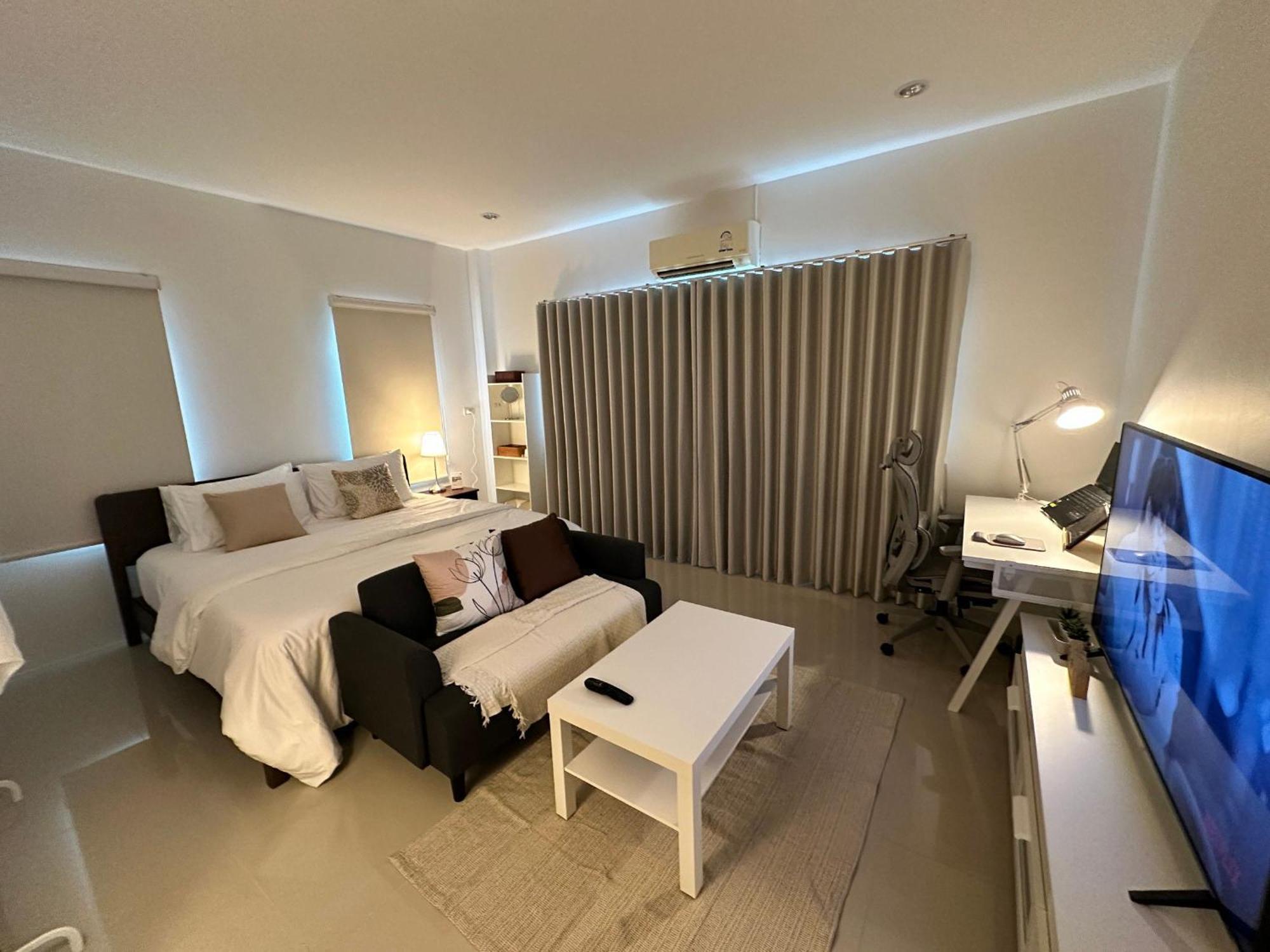 White Haven - Homestay For Ladies, Couple, Family 찬타부리 외부 사진