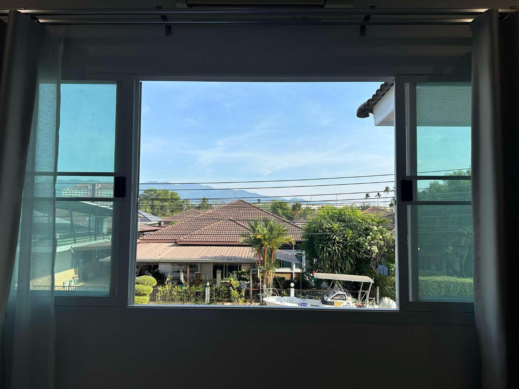 White Haven - Homestay For Ladies, Couple, Family 찬타부리 외부 사진