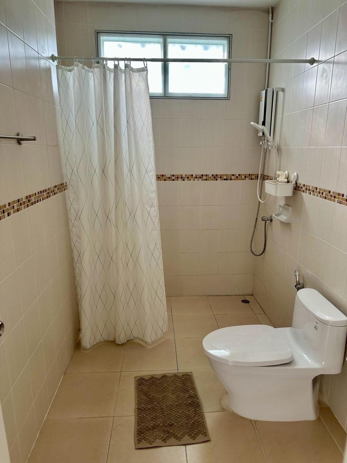 White Haven - Homestay For Ladies, Couple, Family 찬타부리 외부 사진